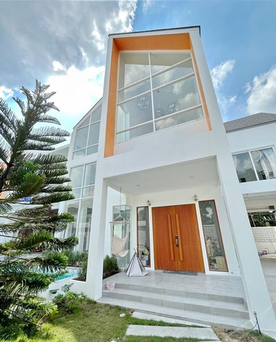 ขาย Pool Villa 3 ชั้น ถนนราชพฤกษ์ ใกล้วงเวียนพระราม 5  200 ตรว.1,257 ตรม. 5 นอน 4 น้ำ พร้อมเฟอร์